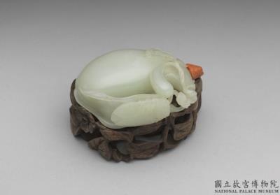 图片[2]-Jade snuff bottle in the shape of an aubergine, Qing dynasty, 18th-19th century-China Archive